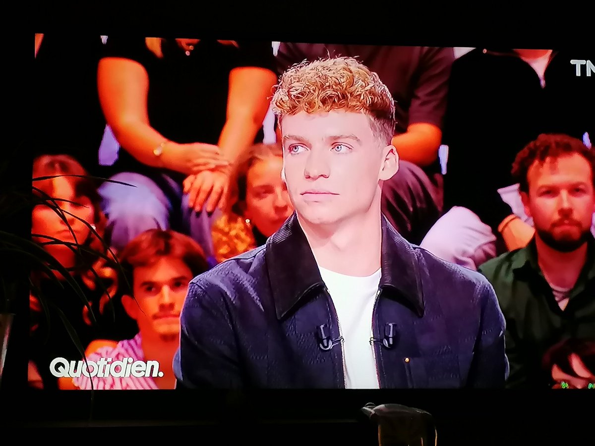 #leonmarchand
#Quotidien
Mais qu'est ce qu'il est sympa notre Léon 🏊
Tête bien faite et bien pleine😍