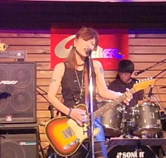 xxzilchidewsbxx's tweet photo. 10月になりましたぁ🍁
今月はバンド🎸でLIVEやりまーす♬🥳
2024.10.27(sun.)
@四日市GALLIVER
ACT/
Motoco&TheBLACKCATS
Ann´z
ふぁきゅーむ
OPEN 18:00/ START 18:30
charge¥1,000
#四日市 #GALLIVER #LIVE告知 #よろしくお願いします https://t.co/rpMy1Z0laj