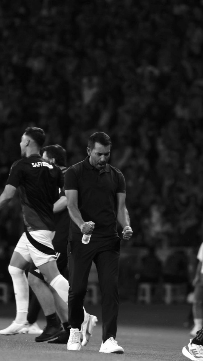 Eaglemedia__'s tweet photo. Kayseri deplasmanında taraftarlarımız, "Gio, Gio, Gio" tezahüratlarında bulunuyor.

#KYSvBJK https://t.co/tXsoltV60Y