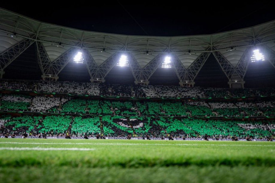 ahli_44's tweet photo. رسمياً 🚨- 

وجود تيفو وبنر لمباراة #الأهلي_الهلال 💚🤯. https://t.co/UrkHEHbwcI