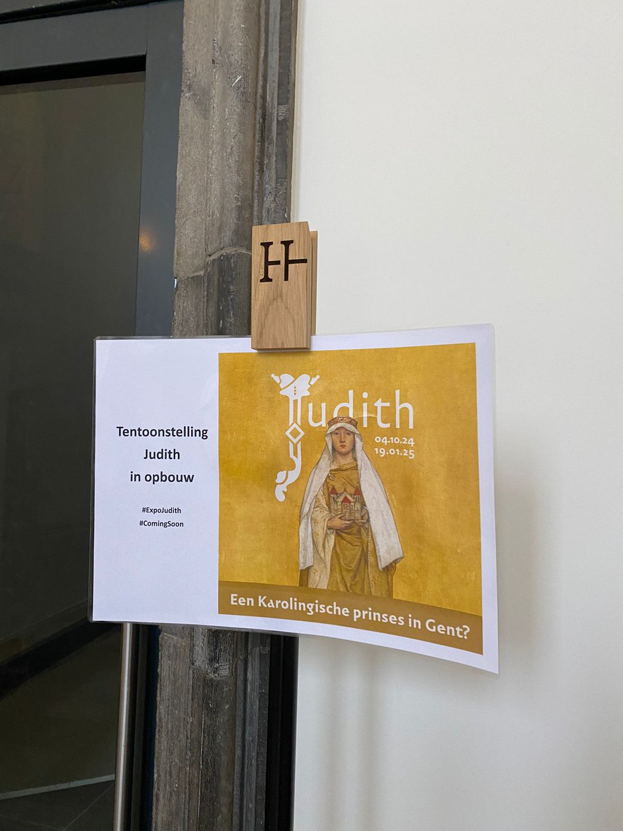 DeGrooteI's tweet photo. De tentoonstelling over het onderzoek naar Judith van Vlaanderen door @ArcheOsUgent @StVanderputten  @ArcheoUGent @ResearchUGent eindigt met een fantastische tentoonstelling in de Sint-Pietersabdij, Gent (4 Okt - 19 Jan). Vandaag de laatste schatten gaan plaatsen.  More soon... https://t.co/S0wbAXIfmA