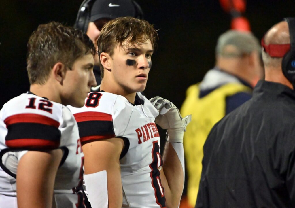 Body Zone Physical Therapy Defensive Player of the Week: Kowen Gerner mikedragosports.com/body-zone-phys… <a href="/SVPantherFB/">Schuylkill Valley High School Football</a> <a href="/SV_Panthers/">Schuylkill Valley School District</a> <a href="/SVAthletics/">Sch Valley Athletics</a> <a href="/lspotts13/">Luke Spotts</a> <a href="/GernerKowen/">Kowen Gerner</a> <a href="/HohenadelCooper/">Cooper Hohenadel</a> <a href="/GulleyFootball/">Gulley Football</a> <a href="/LoganNawrocki12/">Logan Nawrocki</a> <a href="/dillonlackner/">Dillon Lackner</a> <a href="/natesearfoss32/">Nathan Searfoss</a> <a href="/lcammauf34/">Logan Cammauf</a> <a href="/moyer874319/">Nick Moyer</a> @ReeceWamsher