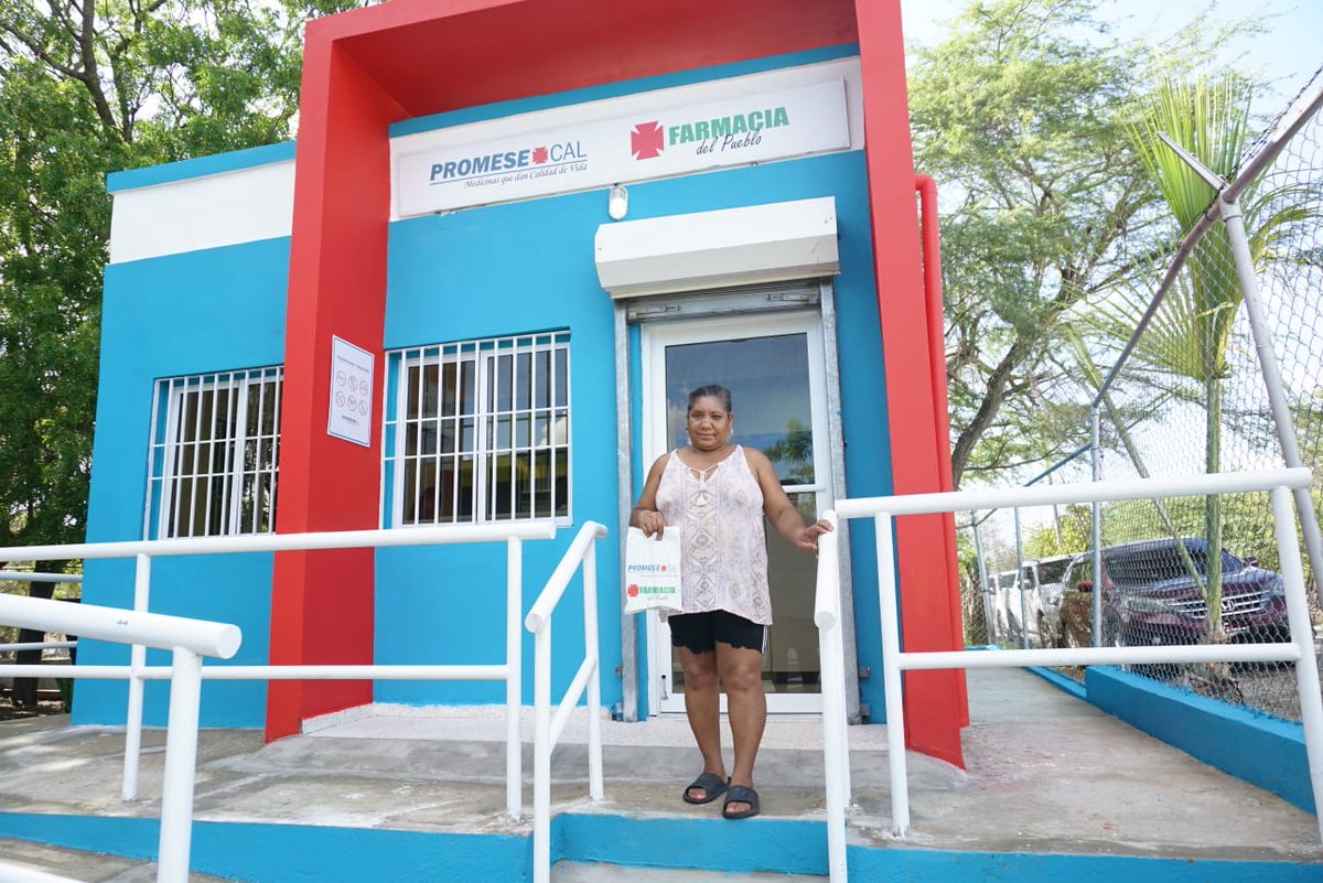 adolfoperezdl's tweet photo. Los esfuerzos que hacemos en @promesecalrd son cruciales y parte del compromiso firme que ha mostrado el presidente @luisabinader para mejorar la salud. Nuestra misión es garantizar que cada dominicano tenga acceso al tratamiento que necesita sin que el costo sea un obstáculo. https://t.co/0YjC187RrW