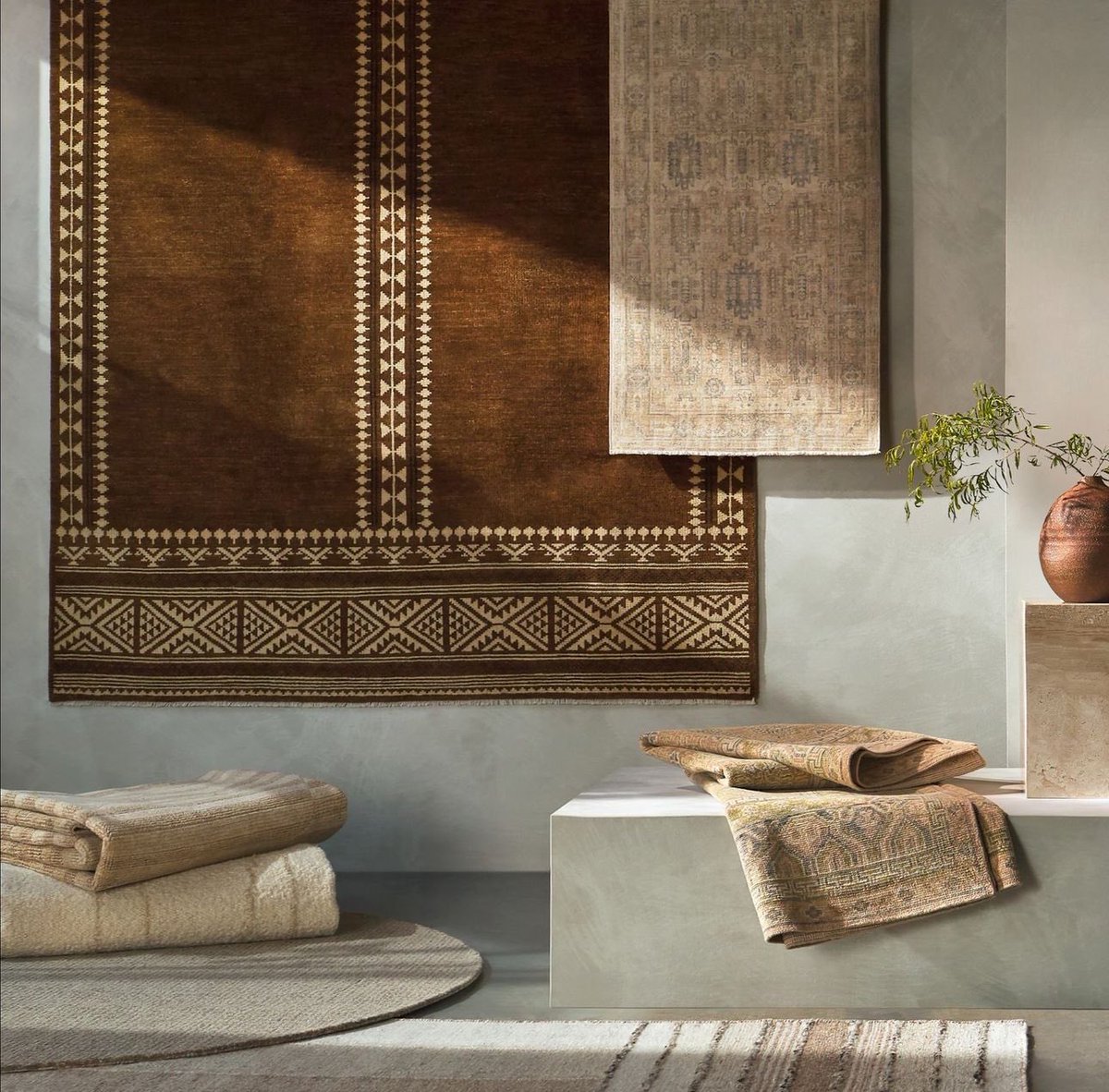 BrassAndBurl's tweet photo. Click the link to see more stunning #rugdesigns by #Surya… 🌿 https://t.co/kfQ8NIECCE https://t.co/WfHfye47qF