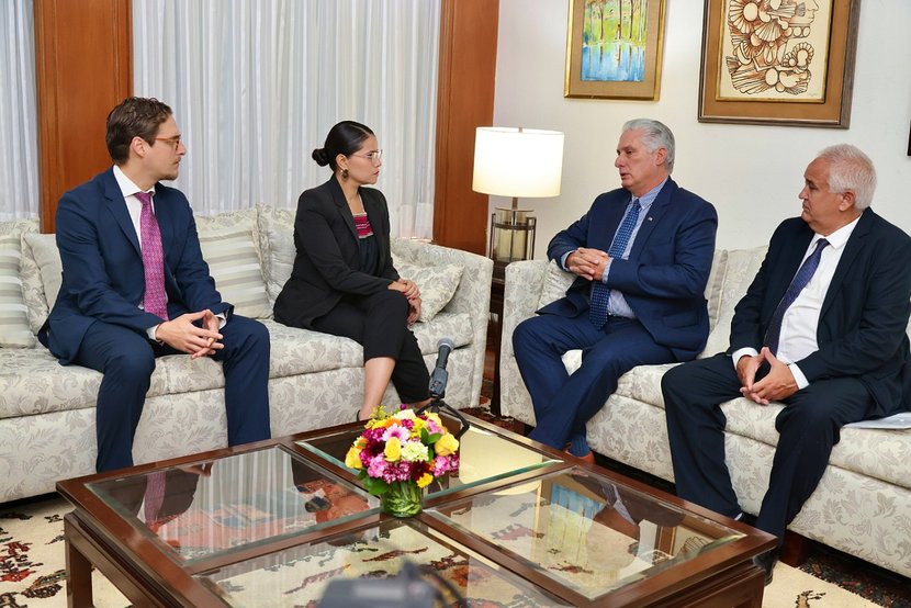 El presidente Miguel Díaz-Canel Bermúdez se reunió este lunes con Carolina Rangel, nueva secretaria general del Partido Movimiento de Regeneración Nacional (MORENA)

Ver más:

pcc.cu/el-mayor-legad…