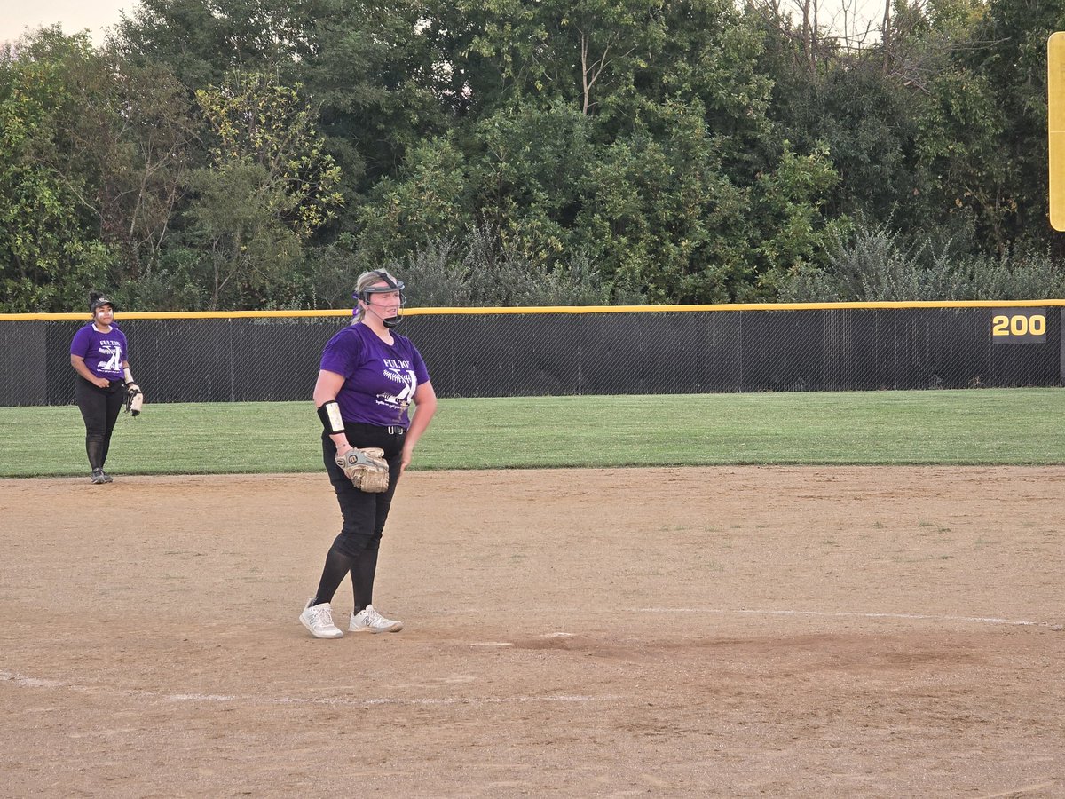 FPSActivities's tweet photo. @RodKRCG13 @FHSHornets @scoreboardguy @KOMUsports @NathalieABC17 @jpierce067 @MaxPreps Lady Hornet Softball Varsity
Final
Fulton - 8
North Callaway - 7

Hornets trail 7-6 in the bottom 7... Nat underwood walks and Grace Evans walks it off! Go Hornets!

#fultonproud @RodKRCG13
@FHSHornets @scoreboardguy @KOMUsports @NathalieABC17 @jpierce067 @MaxPreps https://t.co/lVkiUh3OiX