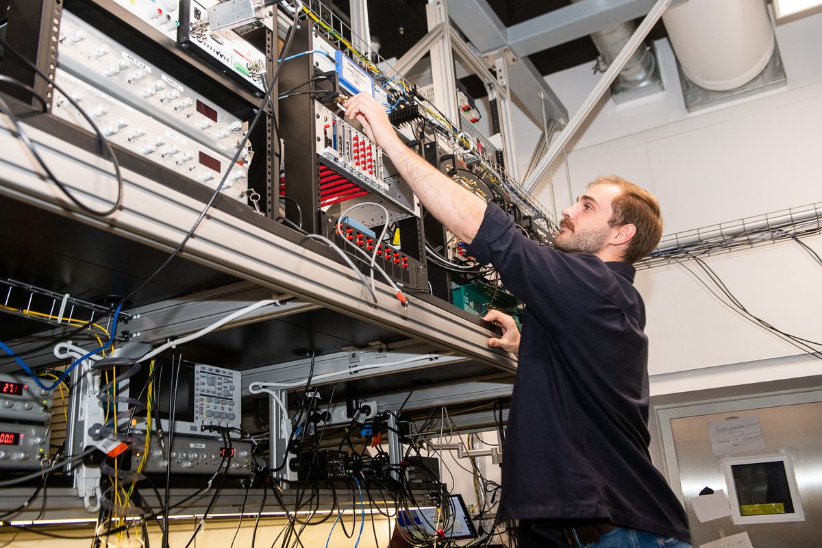 SydneyNano's tweet photo. Can Australia build Quantum computers? Read our Director's Prof Stephen Bartlett's thoughts in the https://t.co/GgKuFc7HDt #Industrypapers - https://t.co/5gSVOq5aZ8

#QuantumNetwork #Quantum https://t.co/nnUrHVMSfk