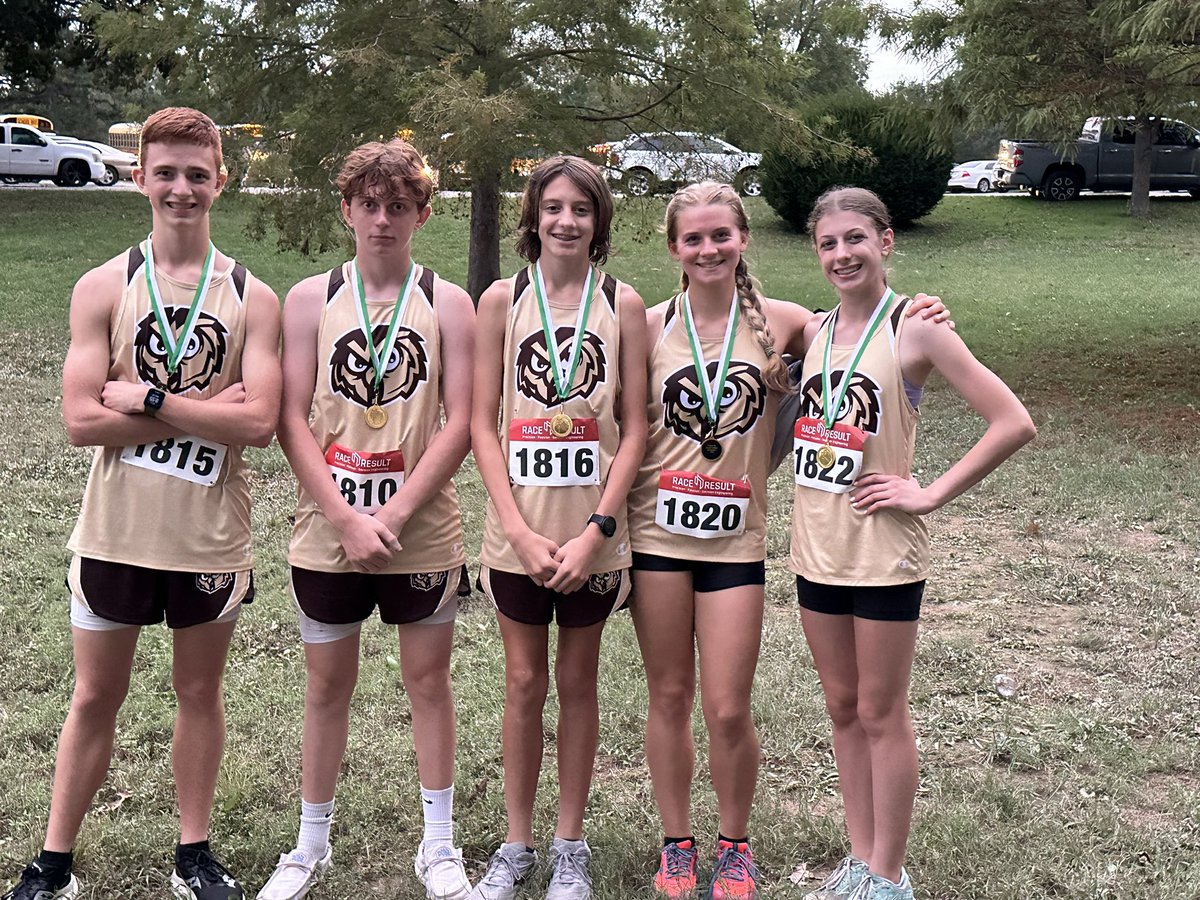 More bling to add to our collection!  Congrats to the following runners that medaled at the Perryville Invitational: Brandon Rapp, Nathan Akers, JD Schlarman, Chloe Lammert and McKenzie Robbins.