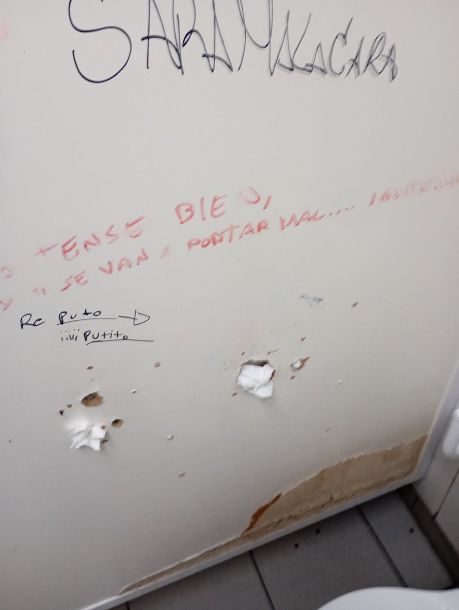 Marcelobi48's tweet image. Este baño es del hospital Elizalde en Caba hay que activarlo tiene glory holy esta genial yo pude  comer una rica pija de un turrito pero se fue rápido je je com cuidado siempre es un baño de hospital pero..... Se ve que se hacen cosas