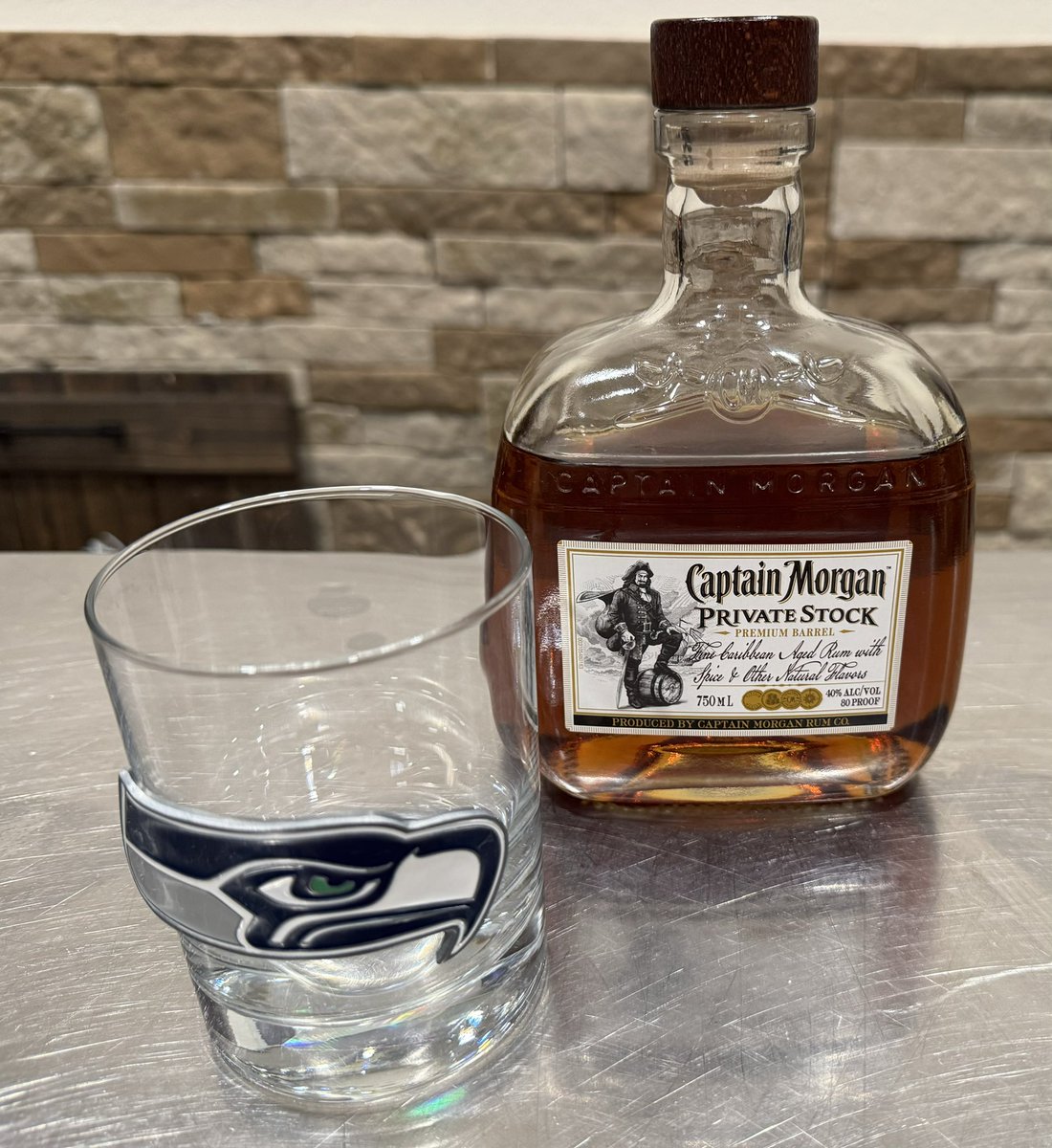 jweb69's tweet photo. Let’s get it!! @Seahawks https://t.co/wxMgho3Uu0