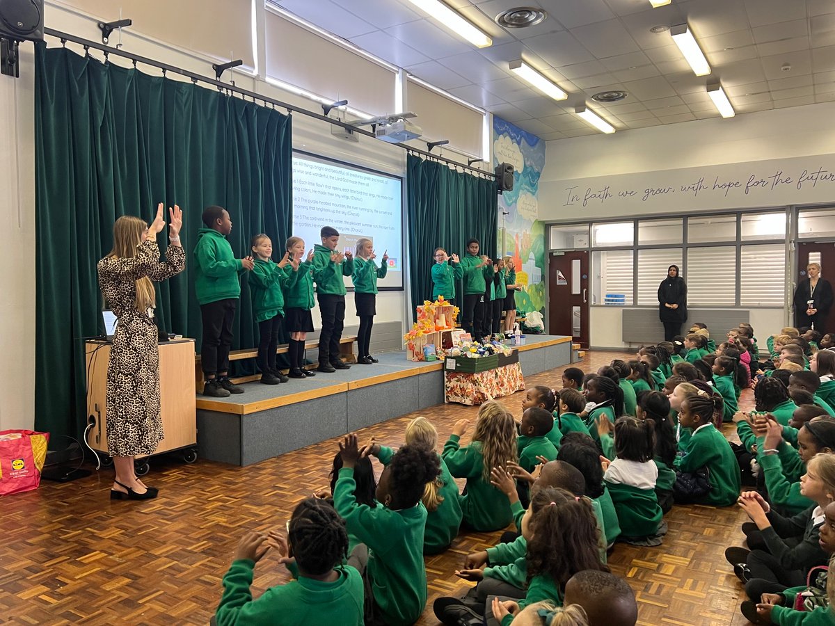 Hymn Singing today with Miss Townsend 🎶