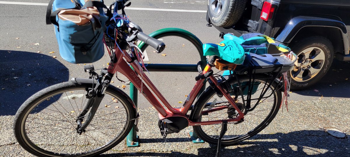 BarbChamberlain's tweet photo. #WeekWithoutDriving Day 1: Biked to downtown Olympia for a meeting, then later I'll ride to HQ for work, to Olympia Center for a class, and home. 

https://t.co/8T44gGXbqR

#BikeEverywhere #BikeLife #BikeLove #Undriving #MultimodalLife https://t.co/soAbN6HfEL