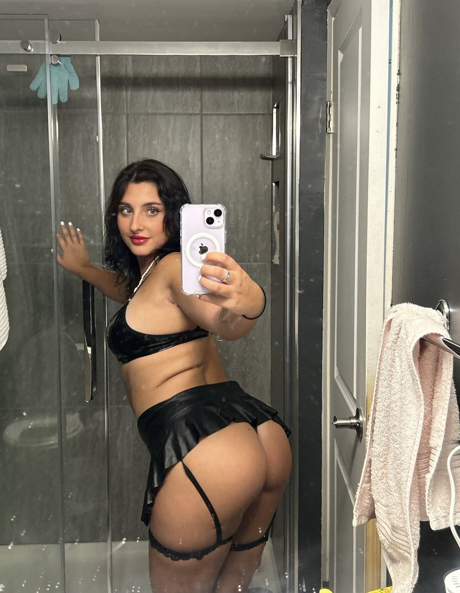 You are already cheating on your girlfriend by gooning to all my posts so you may as well break up with her and submit to me fully 😇