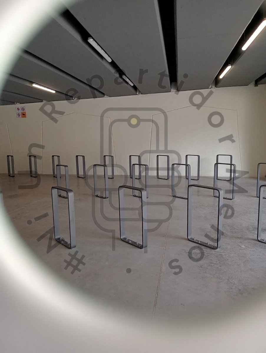 repartidorr's tweet photo. Un ojito al nuevo #BiciEstacionamoento de la #GlorietaDeInsurgentes
Info: #Memito https://t.co/cZYWmF5Utj