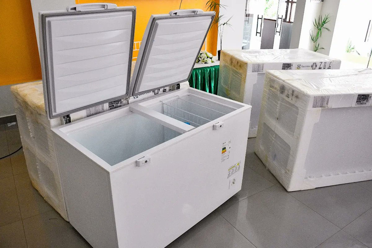 En un trabajo conjunto con Conservación Amazónica,en el marco del proyecto "Protegiendo el Arroyo Bahía,Garantizamos Agua para Cobija",realizamos la entrega de 2 frízeres a la Asociación SOS Mujeres Pando,uno para la comunidad Alto Bahía y otro para los predios privados del área