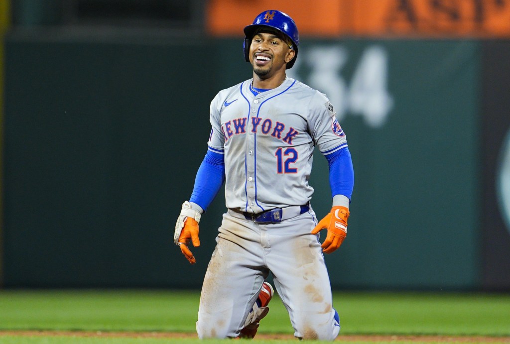 searlebaseball's tweet image. When the Mets were 11 games under .500, Francisco Lindor called a team meeting and turned the season around.

He played like an MVP for six months, making big play after big play.

He returned from injury to finish the job against our most hated rivals.

Legend. Icon. Captain.
