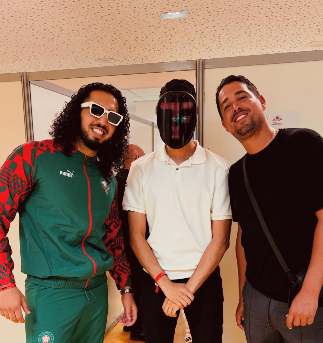 Kulturlesite_'s tweet photo. 🚨 LAZER MMZ dévoile les premiers featurings présents sur le projet 100% MAROC !! 🇲🇦 

« MOCRO STAR’S » 

Avec : 
▫️MAES
▫️ELGRANDETOTO
▫️KEKRA
▫️ZAMDANE
▫️LARTISTE
▫️BO9AL
▫️TAGNE
▫️LWIND
▫️MOHA K 
▫️BABY GANG

🗓️ PROCHAINEMENT https://t.co/XT9Ist0AzE