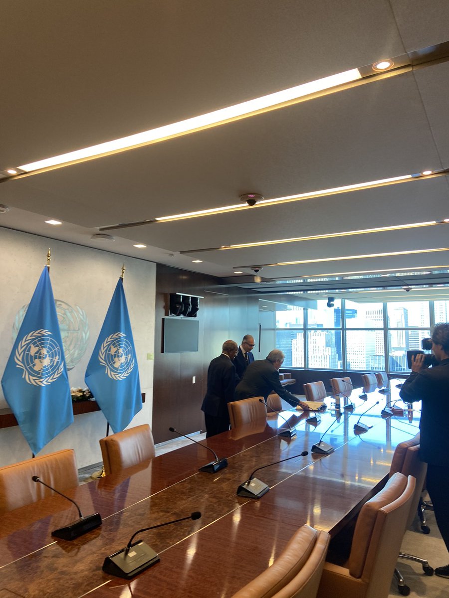 Eritrea_UN's tweet photo. #Eritrea Foreign Minister Osman Saleh met with Secretary-General @antonioguterres and exchanged views on regional issues, the need for coordinated harmonized solutions to the intractable conflicts in the region and agreed to continue cooperation/engagement between 🇪🇷and🇺🇳 https://t.co/EuSj05jO2B