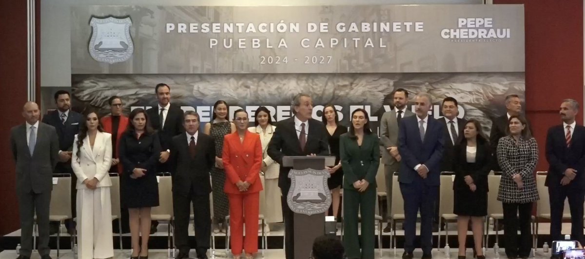 moviendoideas's tweet image. #CírculoDePODER ⭕️||  El presidente municipal electo de #Puebla, @pepechedrauimx  ha presentado oficialmente a los primeros integrantes de su gabinete para la administración 2024-2027: 

 🔴Mónica Silva Ruiz (@MSilvaRuiz), Sindicatura Municipal
🔴 Joaquín Espidio Camarillo…