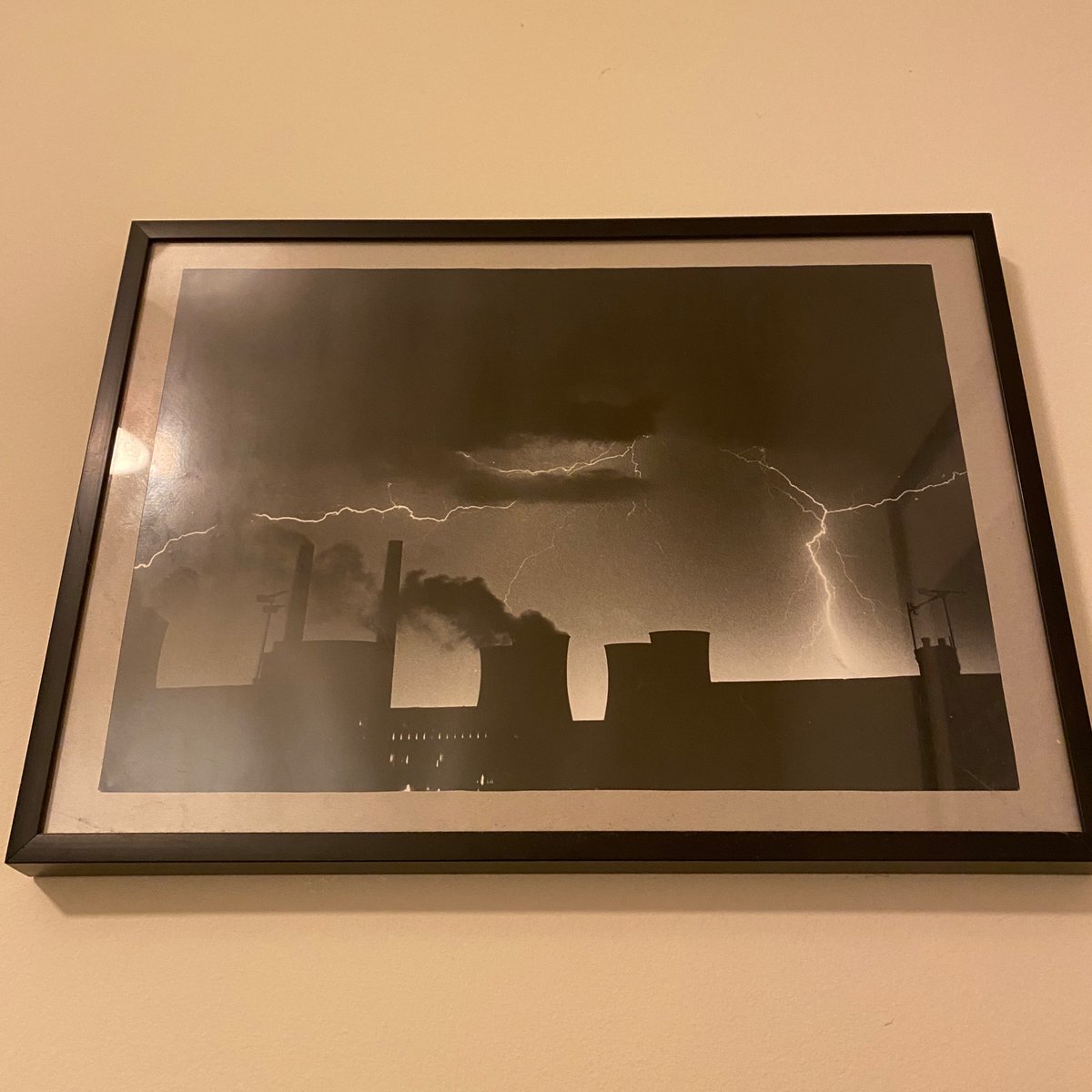 In this (very long) thread on the rise, fall, and end of coal powered electricity production in the U.K., Rugeley power station didn’t get a picture - I can’t let that stand, so here’s one from my wall. 

Thread starts here &gt;

x.com/EngineerLondon…