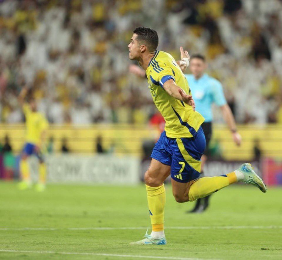 alharbi_44's tweet photo. خبر :

الصحف العالمية تتحدث ..
يفوز نادي النصر السعودي "فتنام الأرض سعيدة"

النصر حياة كُرة القدم ومُتعتها . https://t.co/rZH1Iei1OG