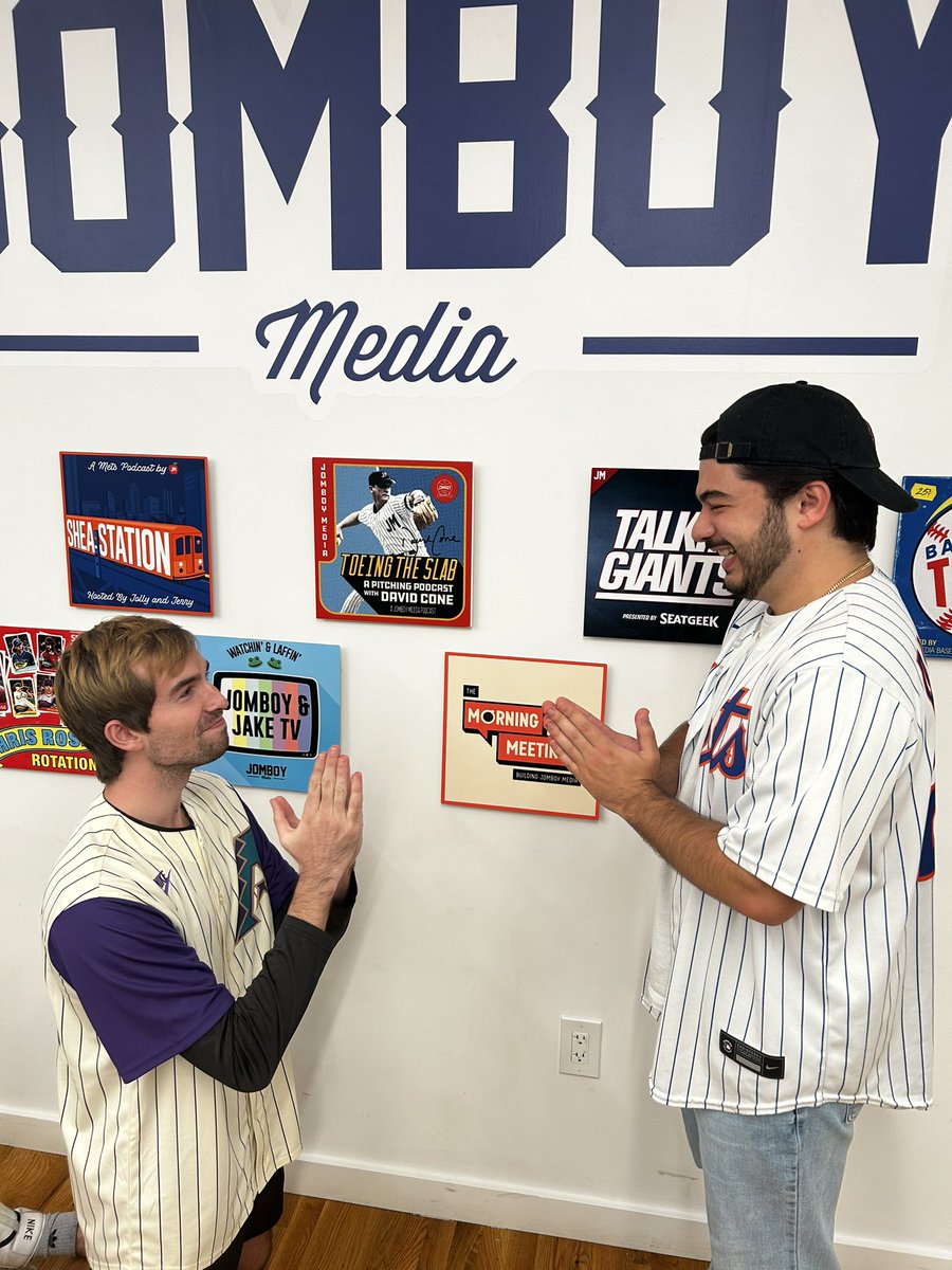 dfeely14's tweet image. 👀👀👀