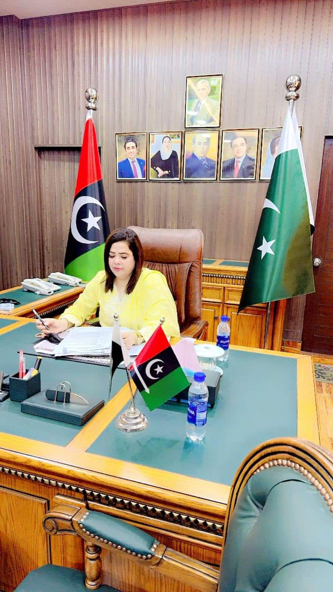 SaimaAgha17627's tweet image. At parliamentary secretary office

#ppp #ParliamentarySecretary 
#MPASaimaAgha