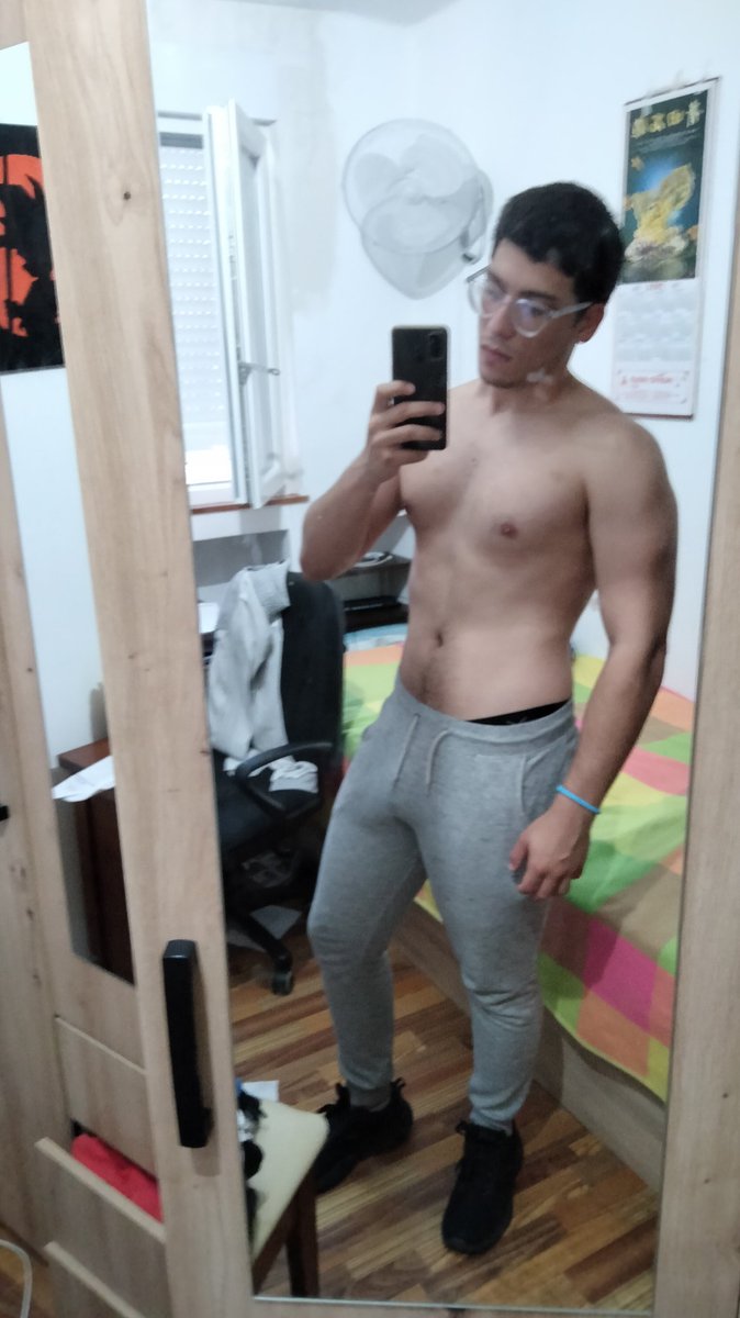 askiland's tweet image. 