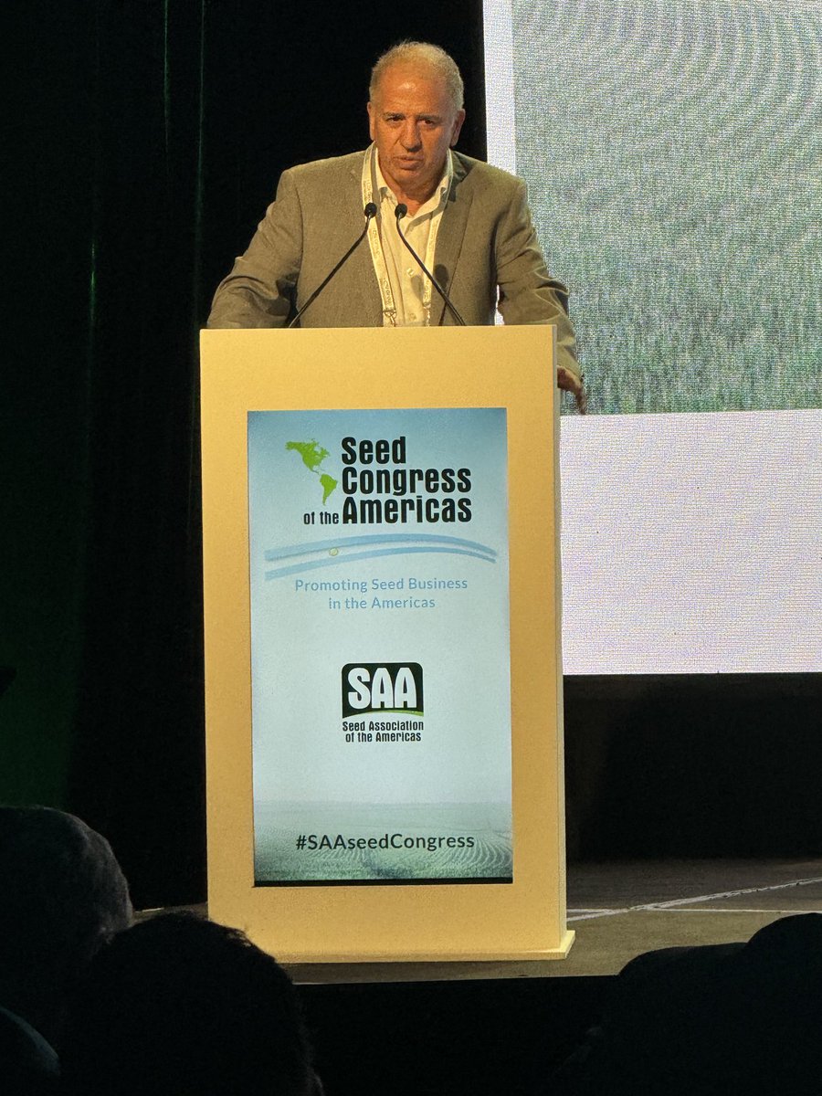 ACOSEMILLAS's tweet photo. #AEstaHora – Se inaugura el #SAAseedCongress con invitados especiales: Sergio Iraeta, Secretario de agricultura, ganadería y pesca de Argentina, Claudio Dunan (@INASE_UY ), Pablo Cortese (@SenasaAR ), Nicolás Gear @ASASemilleros , @LeoarizaR  de @ACOSEMILLAS 

@AMSACSemilleros @anpros @ANAPROSE_Uy @Better_Seed @AVESEM2021