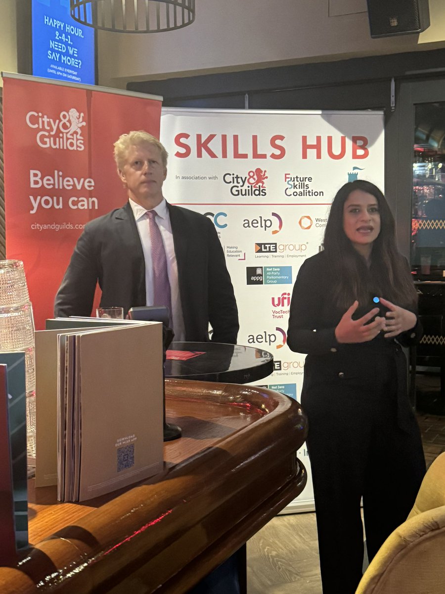 Final event of the day #CPC24 Future Skills Coalition and <a href="/cityandguilds/">City & Guilds</a> reception with <a href="/JoJohnsonUK/">Jo Johnson</a> and <a href="/TweetFaiza/">Faiza Khan</a> celebrating our diverse FE and Skills sector. #LoveOurColleges