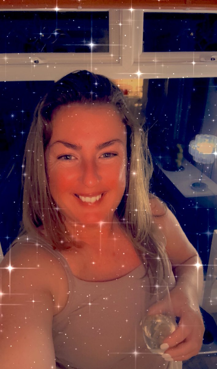 ShineBrightJill's tweet photo. Itโs amazing how productive you can be on a #BankHolidayMonday when you find certain things outโฆ ๐ Definitely calls for some bubbles! ๐ฅ๐พ๐ฅณ I hope youโve all had a great #SeptemberWeekend like I have! ๐ https://t.co/8b5trx4nVP