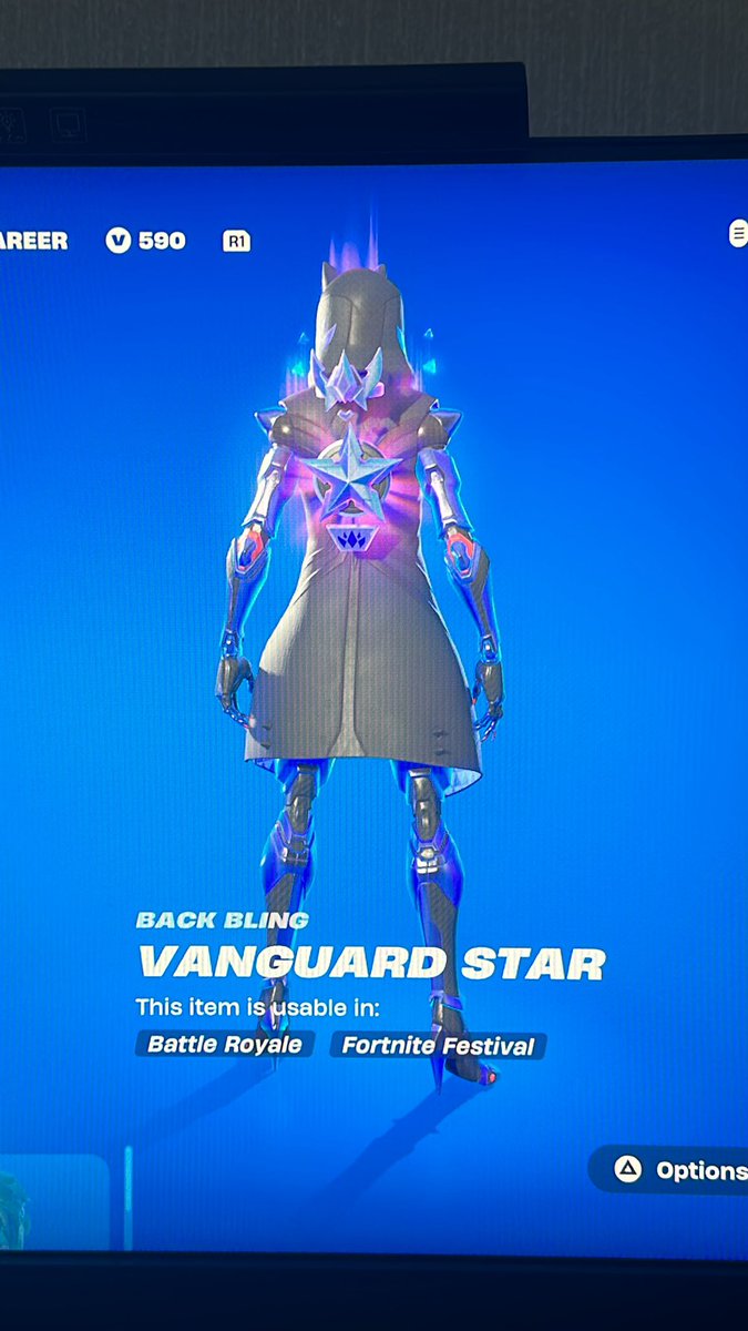 oqt__'s tweet photo. @FortniteStatus there is a problem with Feline skin and ranks cosmetics doesn’t show the rank style in creative games https://t.co/YOZw9O7H2f