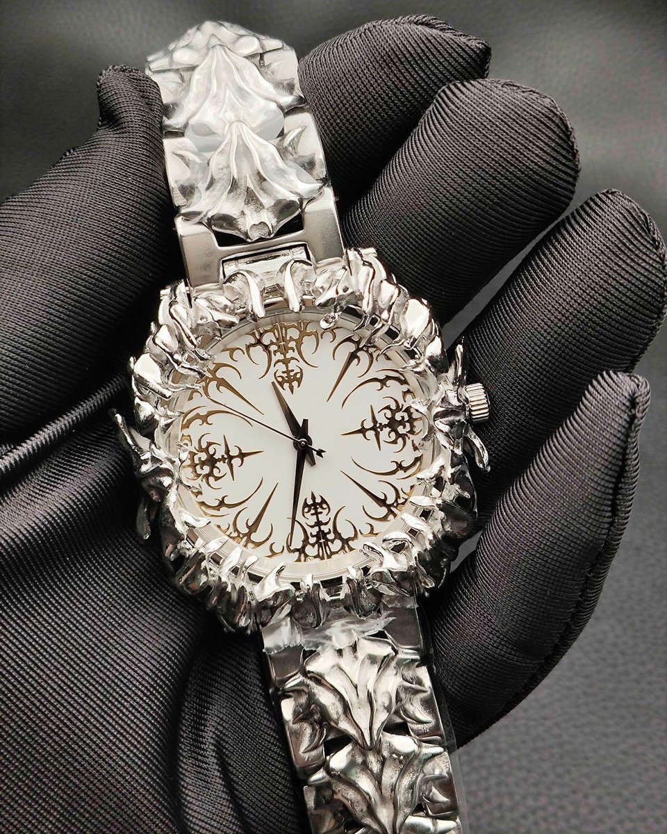 caImcs's tweet photo. should i make another watch cus last time… https://t.co/3jftuSWtmF