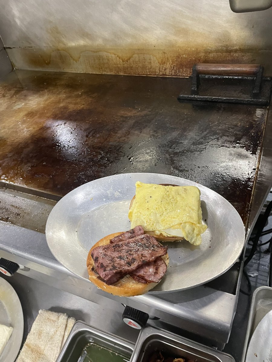 CannonBeats215's tweet photo. Some sh*t just make sense..
Like me in a kitchen.. #NewMoney #Blessed #ChefCannon https://t.co/RhTwr30m8H