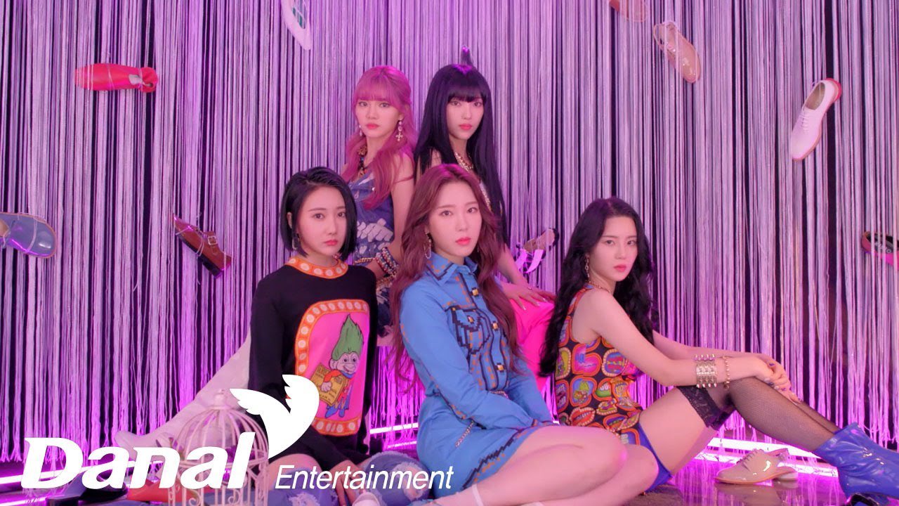 GYwNkg_WEAAdzGw?format=jpg&name=large