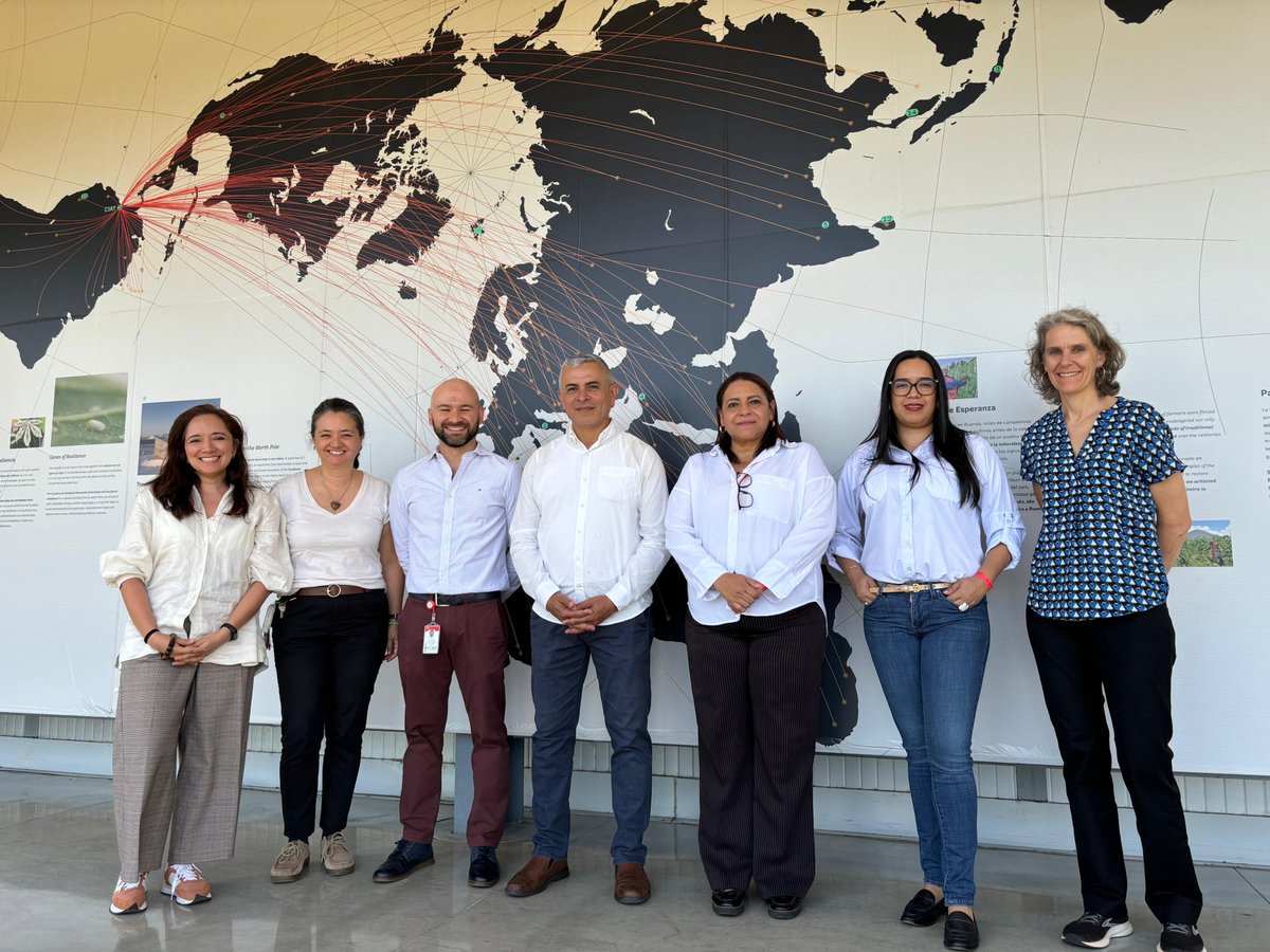 Hoy y mañana tendremos el honor de recibir en nuestro campus de Palmira a Laura Suazo, ministra de Agricultura y Ganadería de Honduras; a Mario López, subdirector de la Dirección de Ciencia y Tecnología Agropecuaria; y a Any Reyes, asesora en Mecanismos Financieros de la SAG.