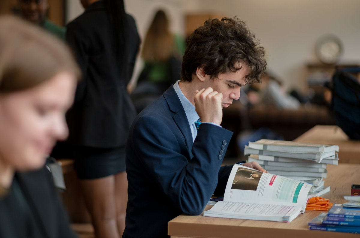 St Dunstan's College tweet media