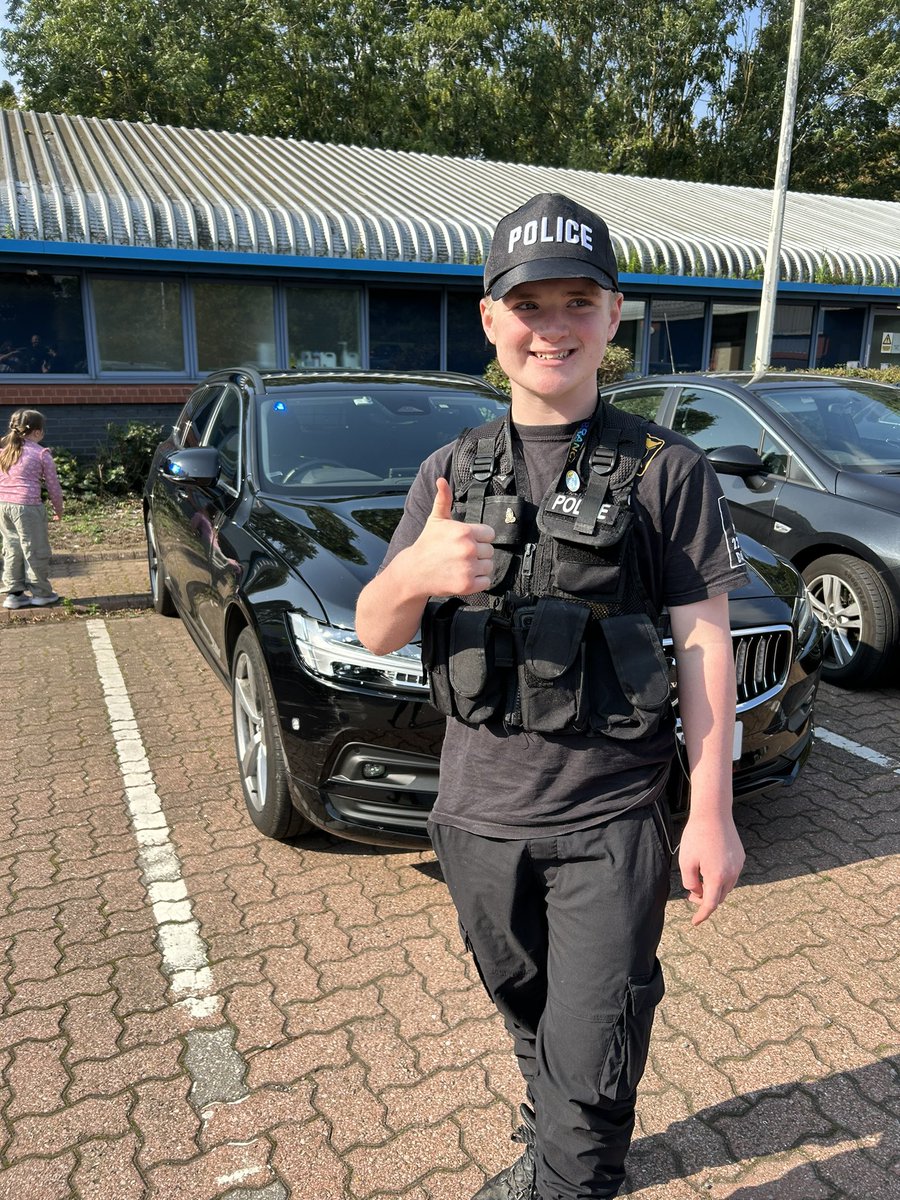 MariaHaynes's tweet image. Hi Charlie - this is my grandson Daniel (aka PC Dan) - he also loves all things police 🚨 It was Dan’s 13th birthday yesterday!
@KAT6foundation 
@Autism 
#rareisstrong