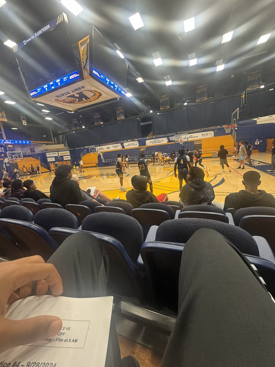 LandoEllis23's tweet image. Had a great unofficial visit this past weekend at Kent State University. Thank you @CoachSendy @Jflem11_COOP @JalenAvery0 @KentStMBB