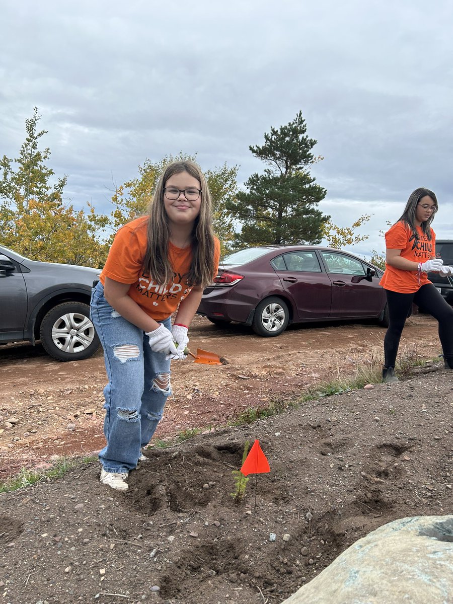 Memorial Academy tweet media