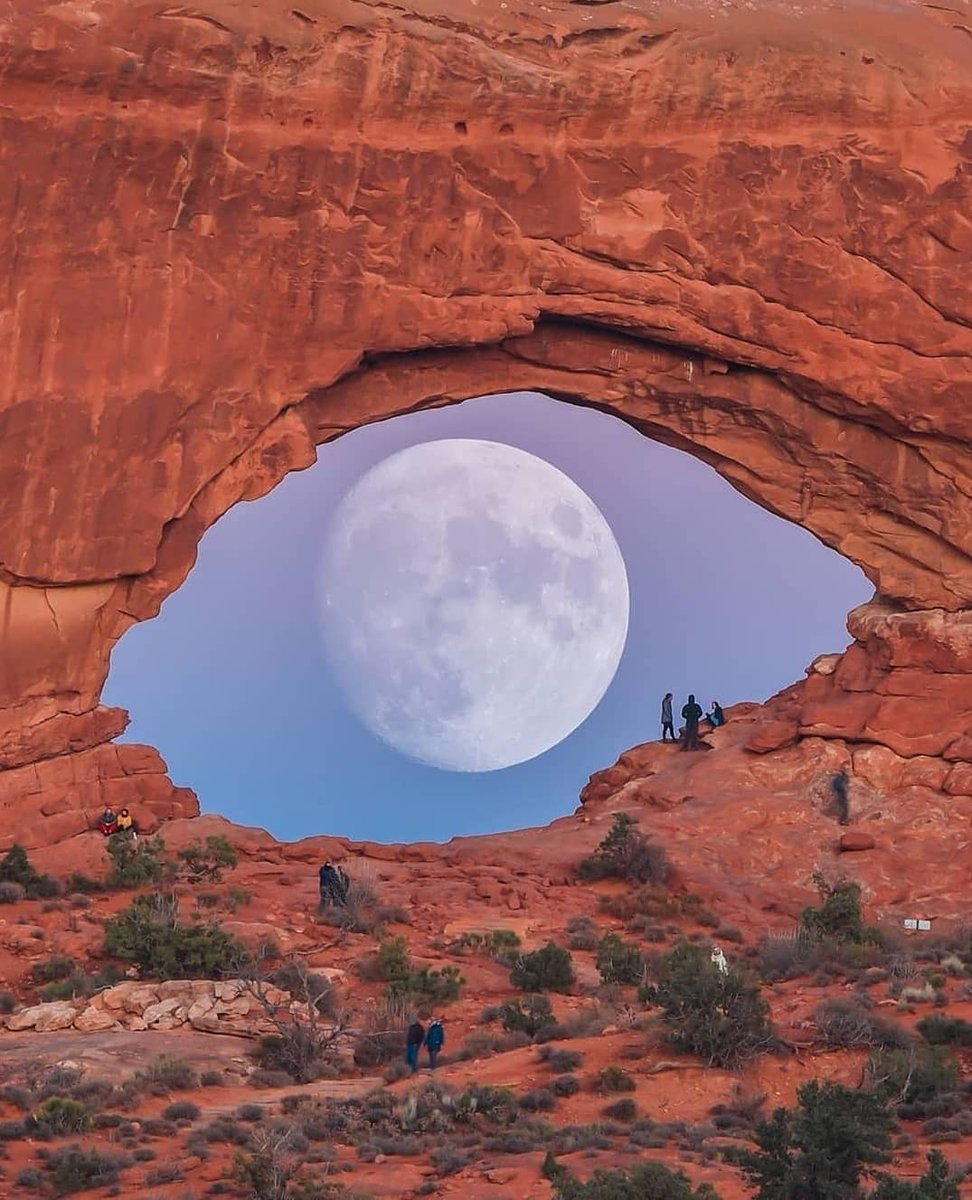 Matt_Pinner's tweet photo. Full moon magic. https://t.co/40zhJaTS7O