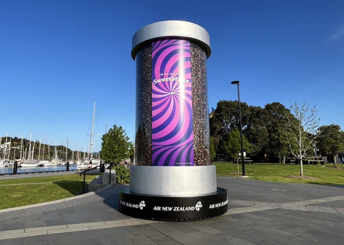 Jason Dawson (@webtaniwha) on Twitter photo On today in <a href="/whangareiNZ/">LOVE! Whangarei</a>! Make sure you head down to Pūtahi Park in the Town Basin for the <a href="/FlyAirNZ/">Air New Zealand</a> Sweetstake. You'll have the chance to win daily prizes of 500 Airpoints Dollars & 10,000 Airpoints Dollars by guessing the number of lollies in the giant jar. What a 'sweet' deal! On today in <a href="/whangareiNZ/">LOVE! Whangarei</a>! Make sure you head down to Pūtahi Park in the Town Basin for the <a href="/FlyAirNZ/">Air New Zealand</a> Sweetstake. You'll have the chance to win daily prizes of 500 Airpoints Dollars & 10,000 Airpoints Dollars by guessing the number of lollies in the giant jar. What a 'sweet' deal!