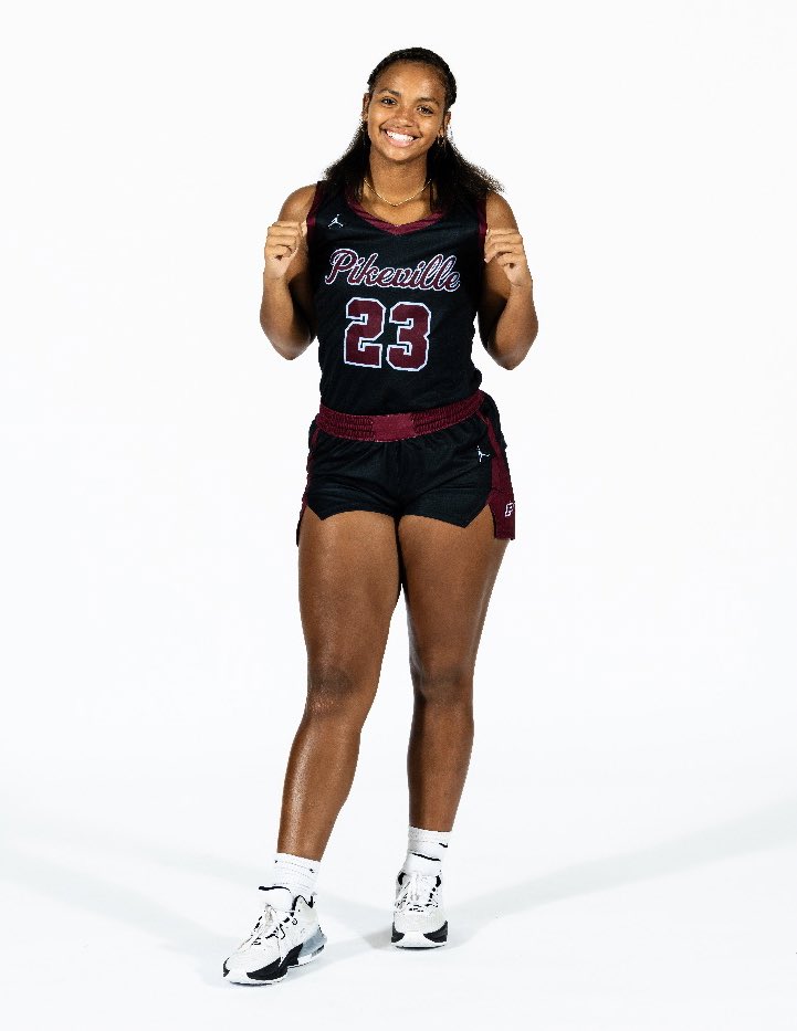 Leighan Jackson (@jacksonleighan) on Twitter photo After a great clinic and great conversations with the coaches I have been blessed to receive another offer from Centre College. Thank you for letting me have an opportunity to be able to play at the next level with you guys!💛
<a href="/CCWBasketball/">Centre Women’s Basketball</a> #GoColonels After a great clinic and great conversations with the coaches I have been blessed to receive another offer from Centre College. Thank you for letting me have an opportunity to be able to play at the next level with you guys!💛
<a href="/CCWBasketball/">Centre Women’s Basketball</a> #GoColonels
