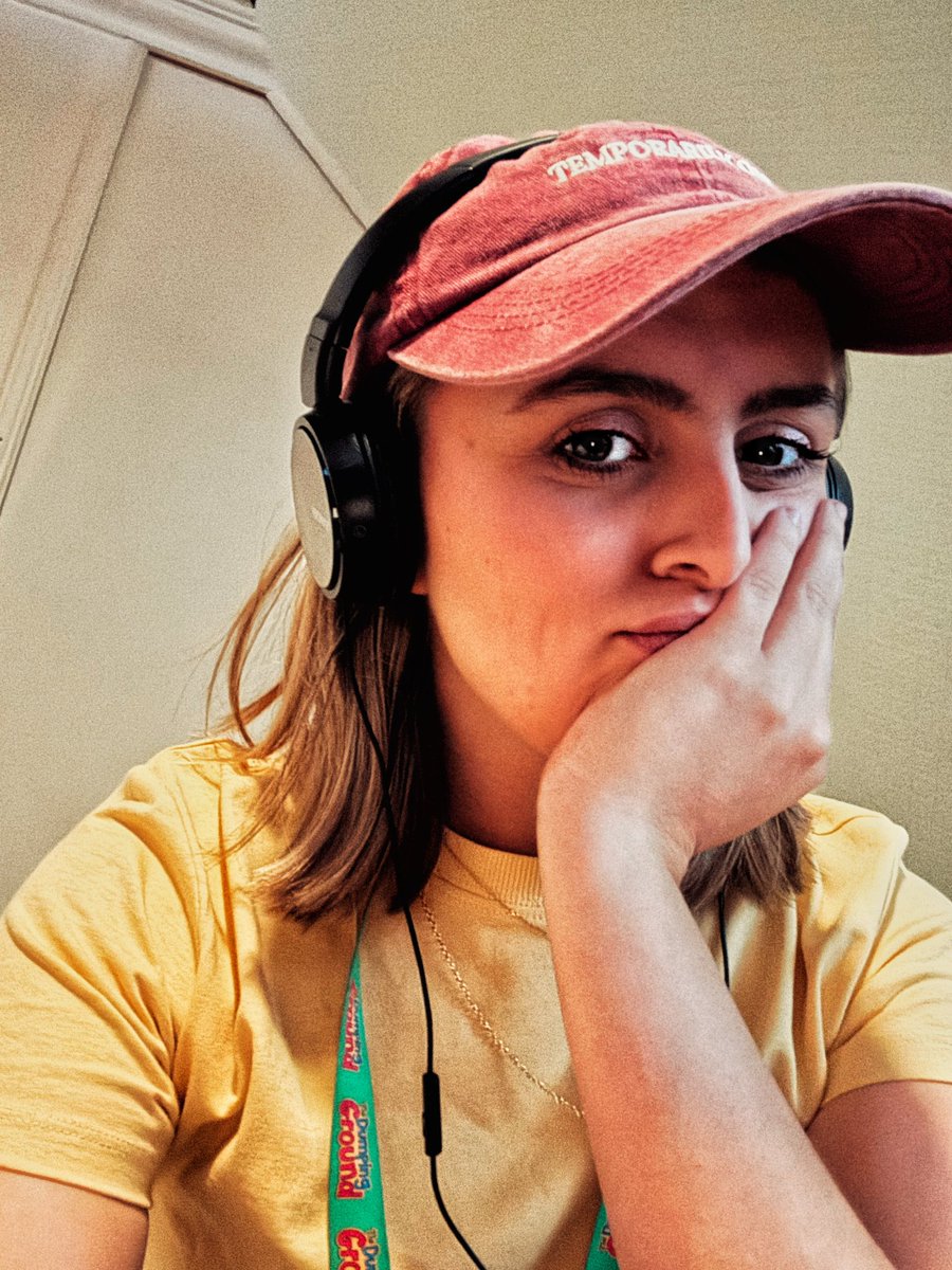 kia pegg tweet media