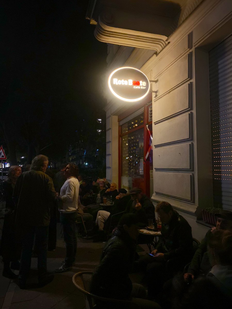Mal wieder erwischt es eine Kiez-Kneipe. Die Rote Beete in Berlin schließt - die Miete stieg immer weiter an, nun ist Schluss. Schade für Schöneberg.