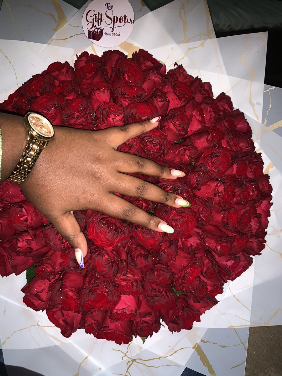 October, what do you have in store for us🤭🤭. It must be love and it’s sisters ❤️❤️❤️❤️❤️. Happy new month. Stay blessed.