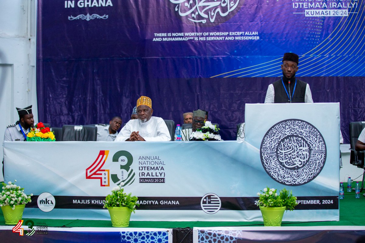 mkaghana's tweet photo. Recitation of a poem titled “Khuddam-e-Ahmadiyyat”, written and composed by Hazrat Musleh Maud, by Master Elias Adam, Student, Jamia Ahmadiyya International, Central West Ilaqa. 
#mkaghana 
#kumasi2024 
#khuddamulAhmadiyya 
#Ahmadiyya100 
#IslamAhmadiyyat 
#Ahmadiyya https://t.co/hszYOMGMLc