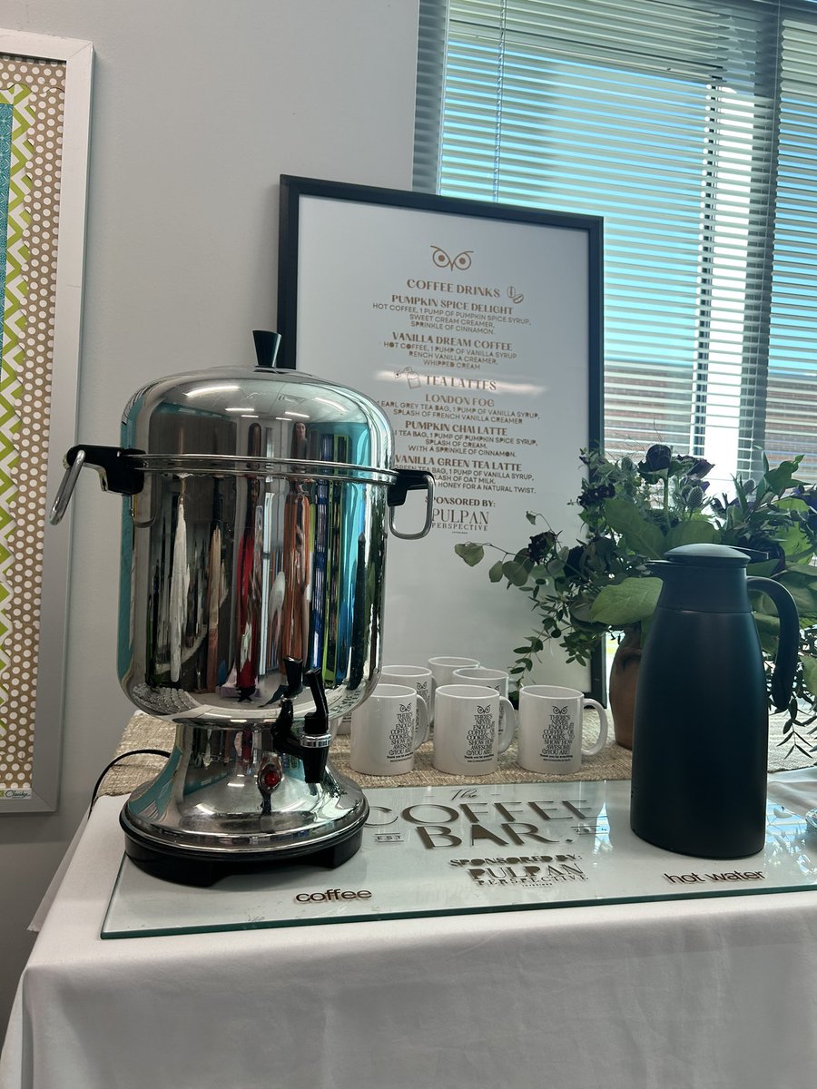 Thank you to our wonderful VIPS for the cookies, coffee, and customized coffee mugs! 💛🧡💛 <a href="/cfisdmcgown/">@cfisdmcgown</a>