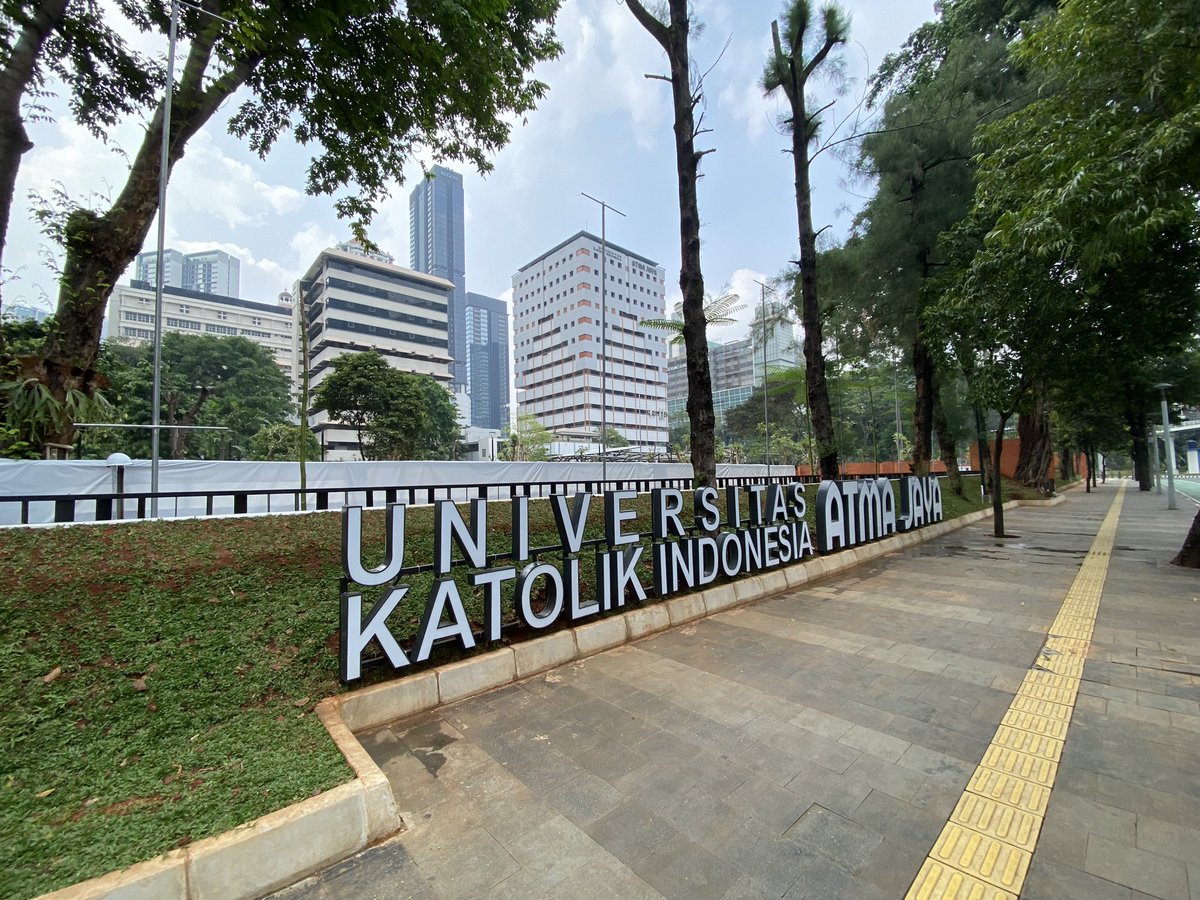 Today is Pancasila Sanctity Day, commemorating Indonesia‘s foundational 5 principles.

Also, today is my first day back at work, and I’m officially the head of the master in psychology program <a href="/UnikaAtmaJaya/">Unika Atma Jaya</a>. Break a leg, me!