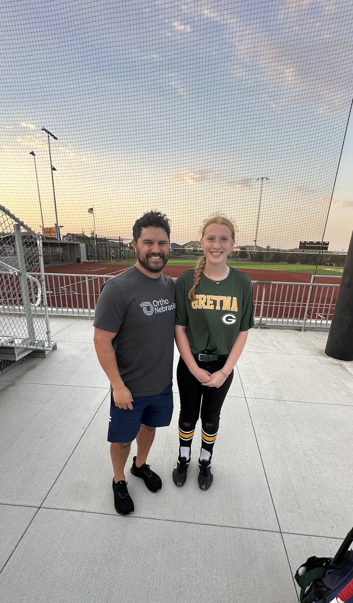 Coach Martinez out supporting <a href="/ShayCarnes19/">Shaylee Carnes 2028</a>  at her last HS game this season. 
#Culture